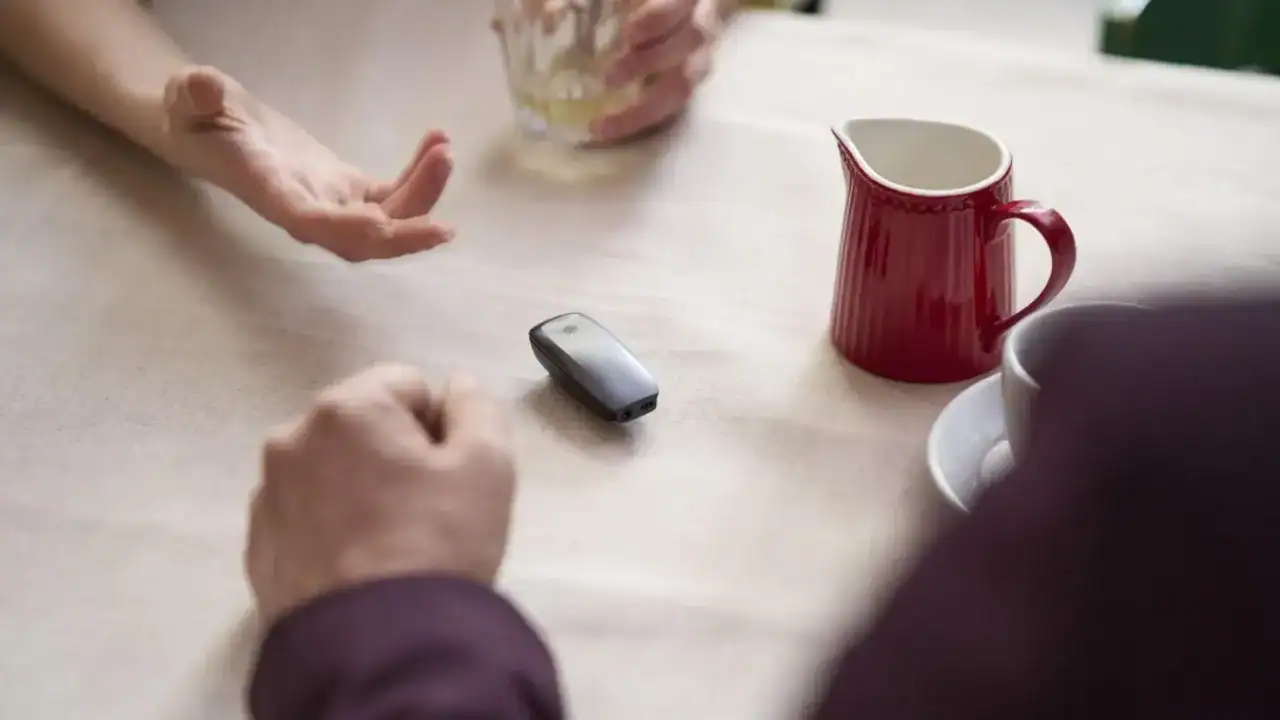 Learn how to improve your hearing aid performance with assistive listening devices for clearer conversations in noisy environments.
