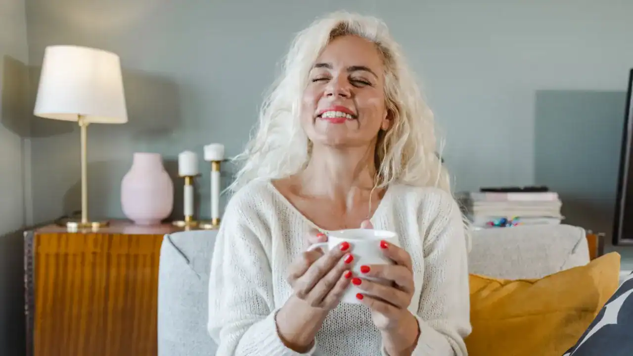 Discover practical, easy changes to reduce phantom head noises and find relief at home today.